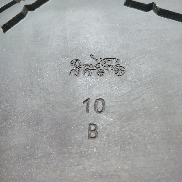 Spectacular !! New w box Coach boots size 10 M - Picture 4 of 8